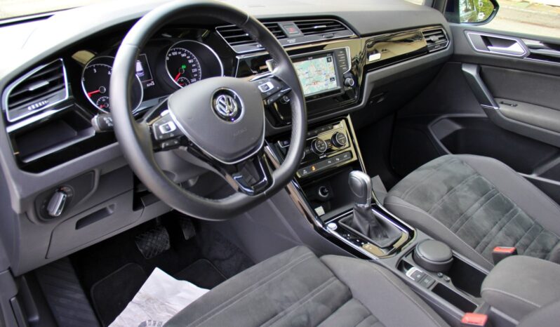 VW Touran 2.0 TDI BlueMotion Technology Highline DSG voll